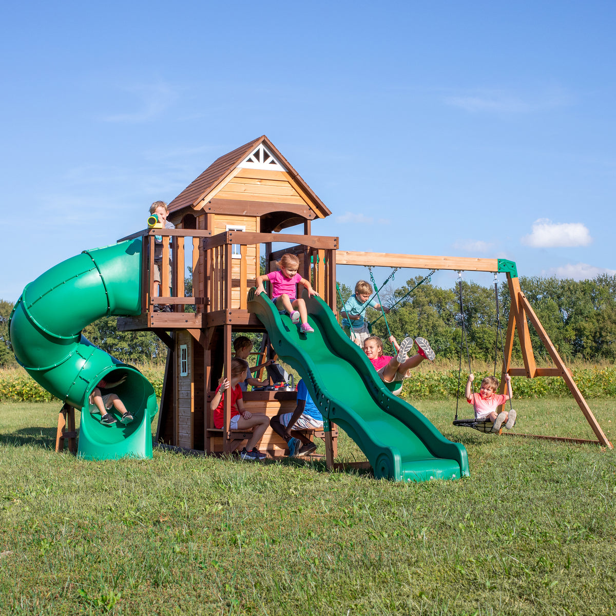 Parque infantil Cedar Cove: los puntos que revisa la norma de seguridad